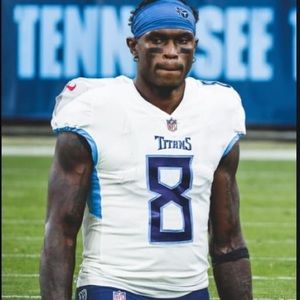 Meet your Posher, Derek